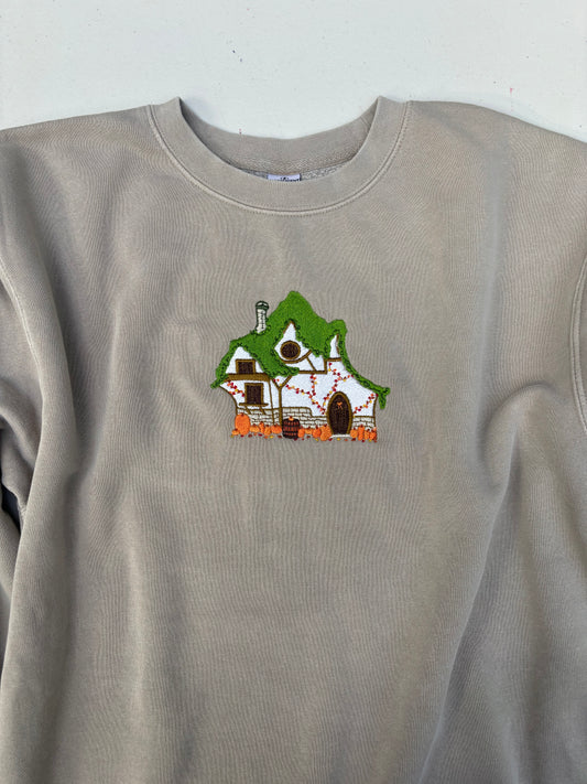 Weaver's Cottage Crewneck